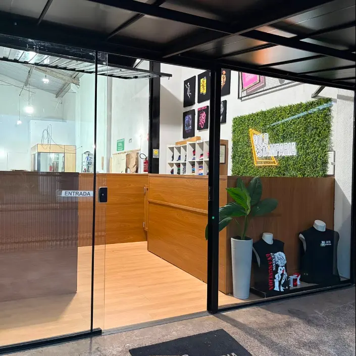 Recepção e Showroom da Gold Estamparia em Londrina